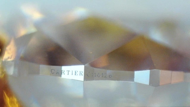 Bague de fiançailles Cartier 1895 en or jaune 18 carats, 0,72 ct, diamant rond D VS1