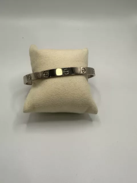 Bracelet manchette Love Cartier en or blanc 18 carats