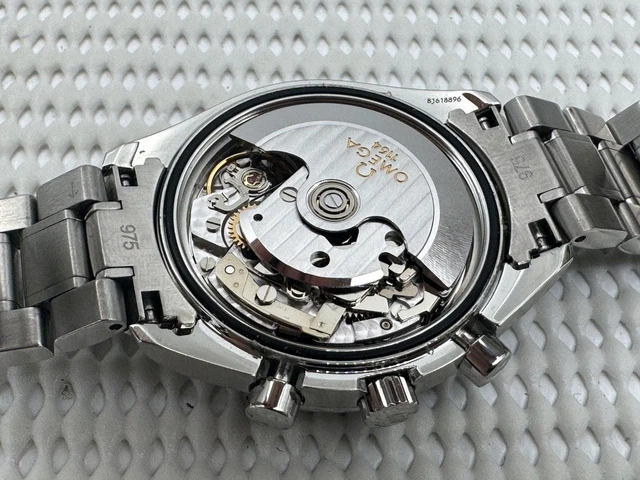 Omega Speedmaster 40 mm Chronographe Automatique 2007 1164 Cadran d'origine Réf. 3211.30