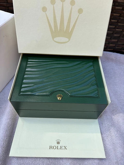 Rolex GMT-Master II "Batman" 2015-16 116710BLNR - Révisée en usine en 2025 PAS DE RSV !!