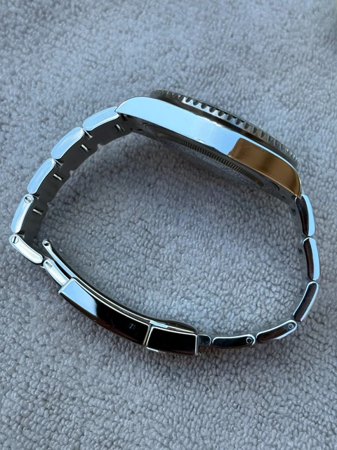 Rolex GMT-Master II "Batman" 2015-16 116710BLNR - Révisée en usine en 2025 PAS DE RSV !!