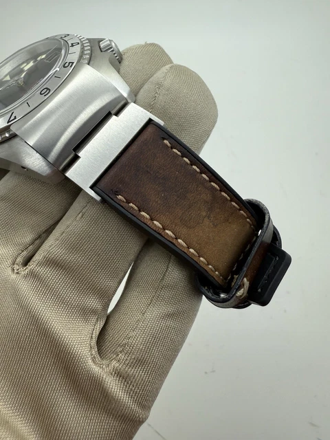 Montre Tudor Black Bay P01 automatique en acier inoxydable 42 mm avec bracelet en cuir (réf. 70150 B+P), année 2020