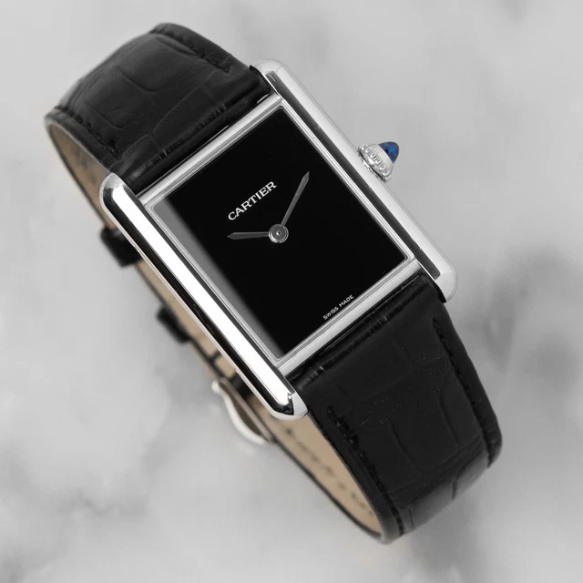 Montre Cartier Tank Must Large WSTA0072 à quartz, cadran noir, bracelet cuir 22 mm, ensemble complet