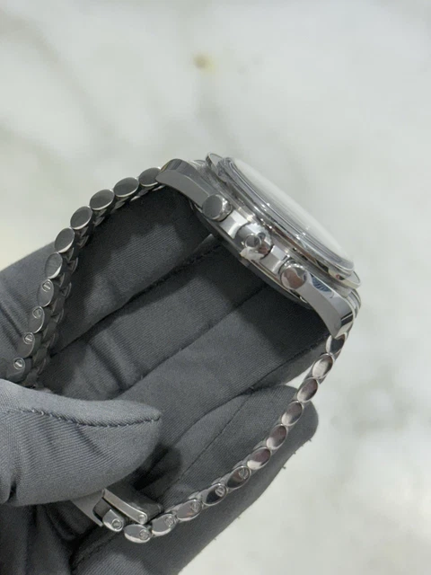 Omega Speedmaster Moonwatch 42 mm, cadran noir, saphir, 2023, référence 310.30.42.50.01.002