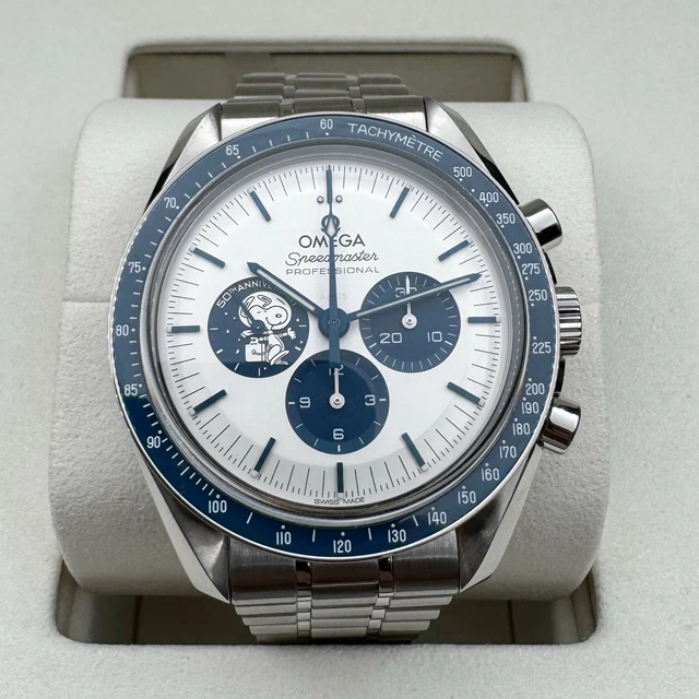 OMEGA Speedmaster 2025 « Silver Snoopy Award » 50e montre 310.32.42.50.02.001