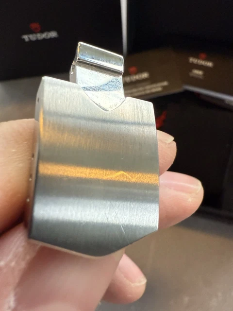 Montre TUDOR Black Bay GMT M79830RB-0010, 41 mm, cadran opalin/blanc, B&P