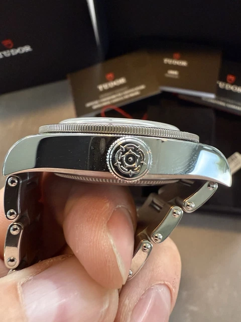 Montre TUDOR Black Bay GMT M79830RB-0010, 41 mm, cadran opalin/blanc, B&P