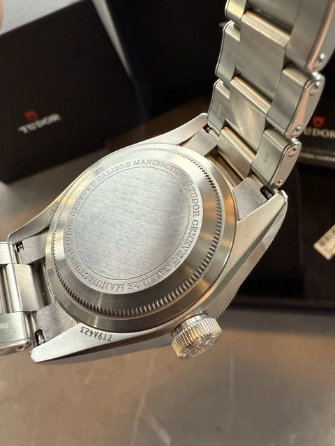 Montre TUDOR Black Bay GMT M79830RB-0010, 41 mm, cadran opalin/blanc, B&P