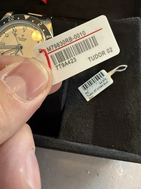 Montre TUDOR Black Bay GMT M79830RB-0010, 41 mm, cadran opalin/blanc, B&P