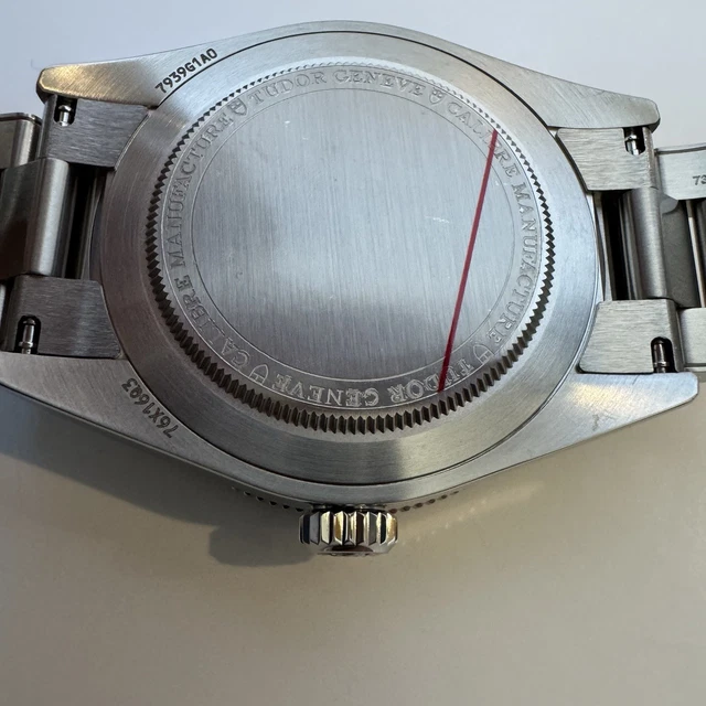 Montre Tudor Black Bay 58 GMT 39 mm, modèle 2025, modèle Coca-Cola noir rouge, 7939G1A0NRU, coffret et carte