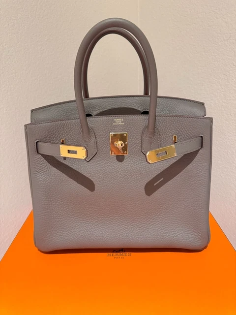 Authentic-New-Hermes-Birkin-30-Etain-Gold-Ghw (1) Authentique et neuf, le sac Birkin 30 Hermès couleur Étain doré avec finitions dorées, en cuir Clémence.