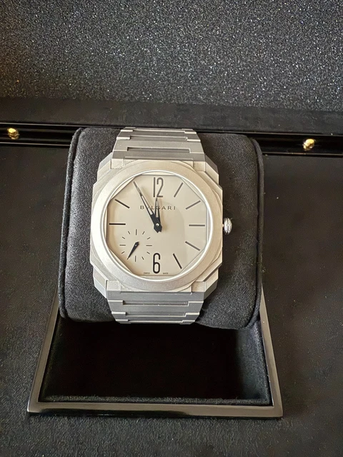 Montre Bvlgari Titane Octo Finissimo Gris BGO40C14TTXTAUTO