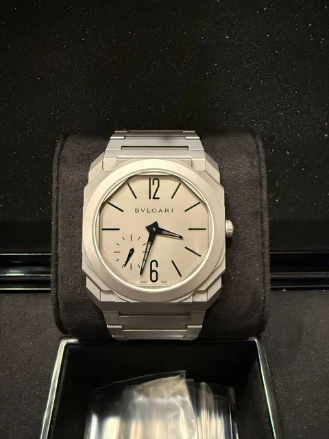 Montre Bvlgari Titane Octo Finissimo Gris BGO40C14TTXTAUTO