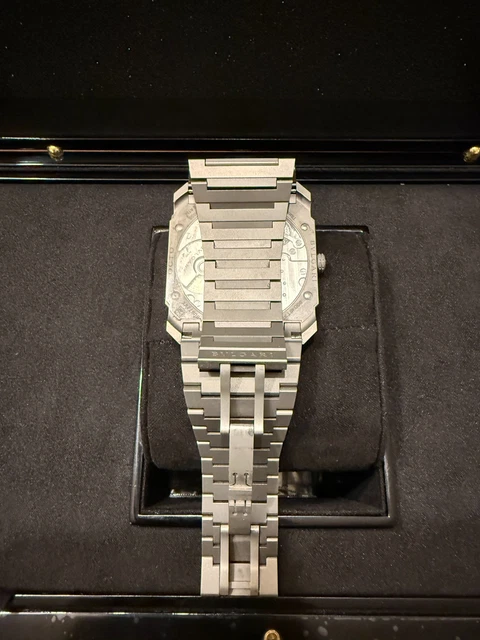 Montre Bvlgari Titane Octo Finissimo Gris BGO40C14TTXTAUTO