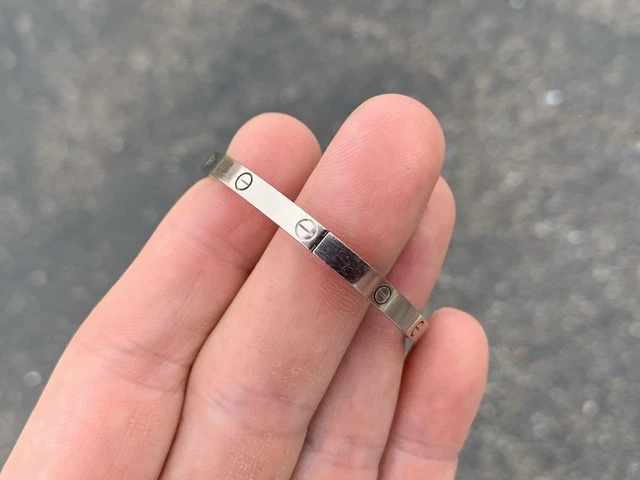 Bracelet Cartier Love en or blanc 18 carats (taille 15)