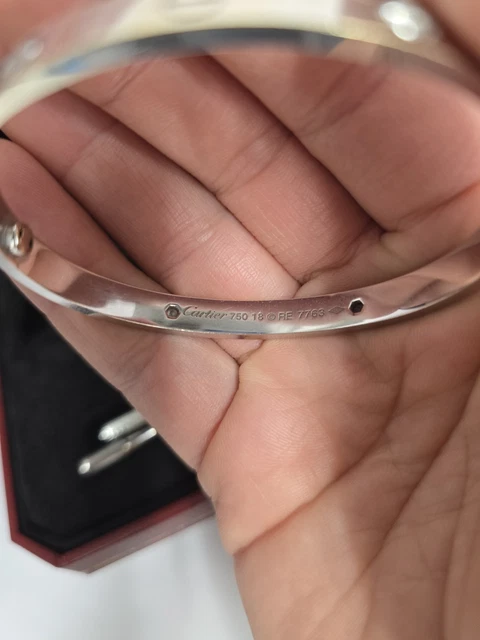 Bracelet Cartier Love Modèle Classique 4 Diamants Or Blanc Taille 17