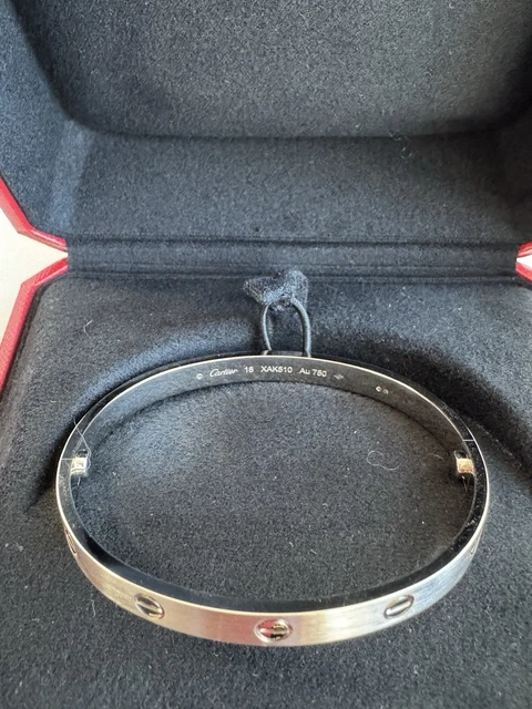 Bracelet Cartier Love, taille 18, or blanc brossé 18 carats, état neuf