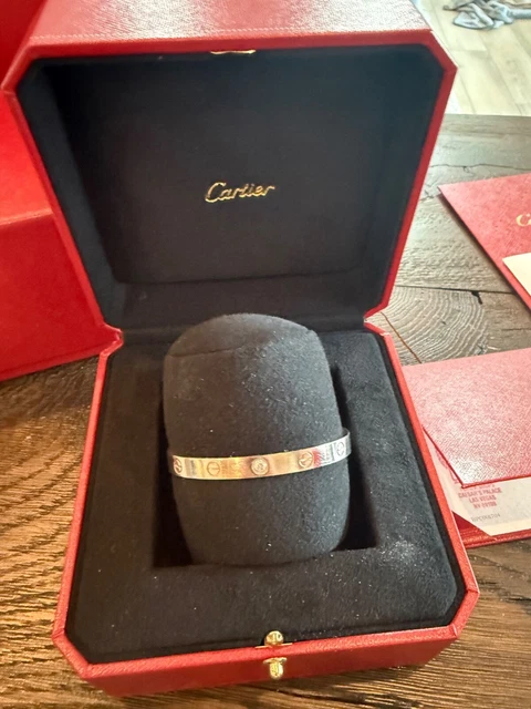 Manchette Cartier Love, or blanc 18 carats avec diamant, taille 17