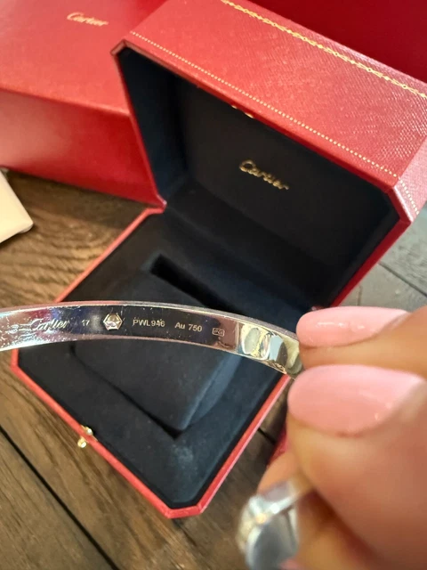 Manchette Cartier Love, or blanc 18 carats avec diamant, taille 17