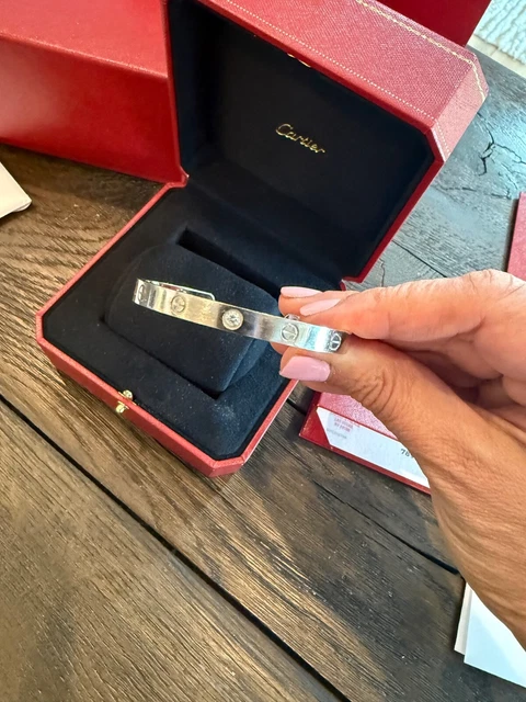 Manchette Cartier Love, or blanc 18 carats avec diamant, taille 17