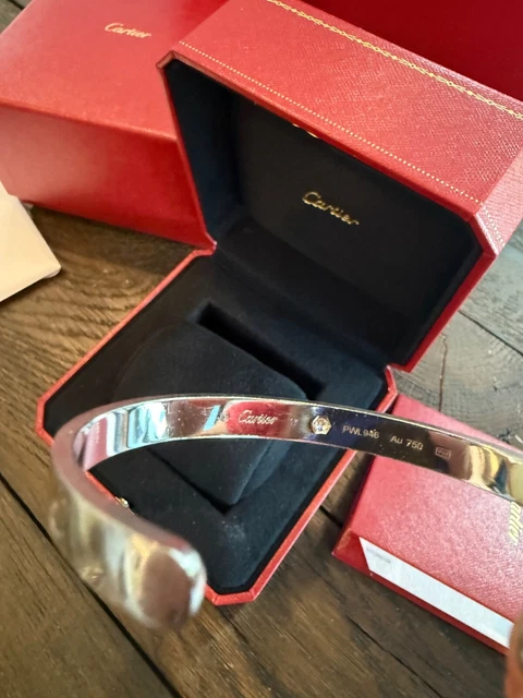 Manchette Cartier Love, or blanc 18 carats avec diamant, taille 17