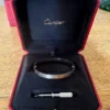 Bracelet jonc vissé Cartier Love en or blanc 18 carats 2022