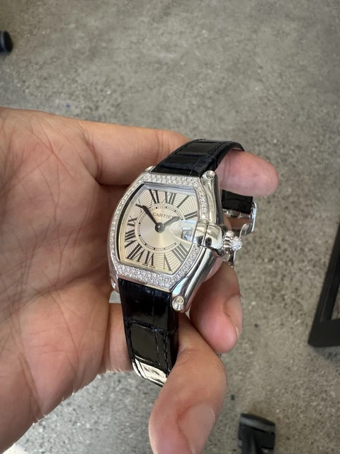 Cartier-Roadster-2723-WE5002X2-18K-WG-Diamond-Quartz-2.webp Cartier Roadster 2723 WE5002X2 18K WG Diamond Quartz 30mm Box Papers
