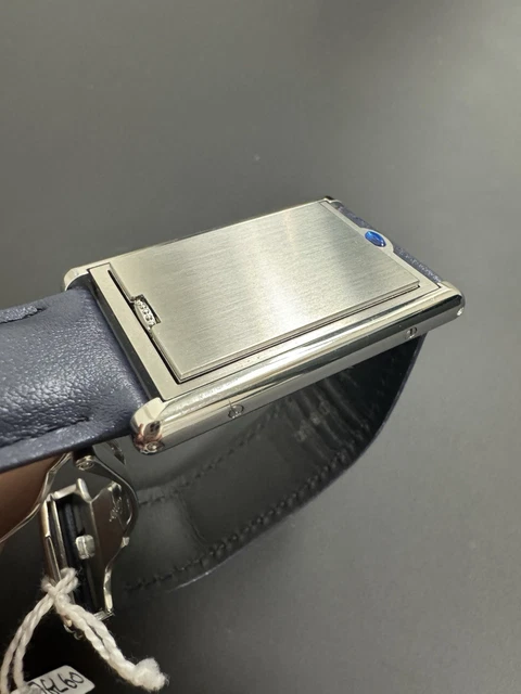 Test de la Cartier Tank Basculante XL 26 mm en acier 2522 (09/2025)