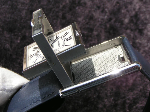 Test de la Cartier Tank Basculante XL 26 mm en acier 2522 (09/2025)