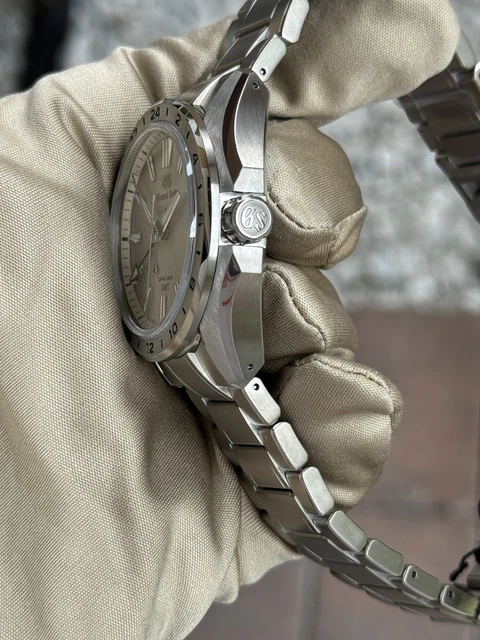 GRAND SEIKO 9R SPRING DRIVE SBGE285 titane 41 mm 2025