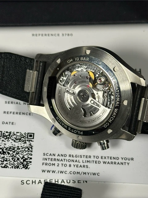 Montre d'aviateur chronographe IWC, cadran noir 43 mm