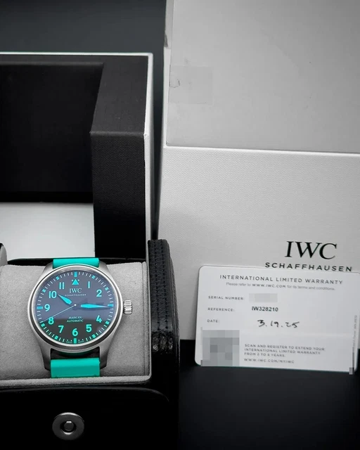 NOUVEAU 2025 IWC Schaffhausen Pilot Mark XX Mercedes-AMG Petronas F1 40MM (IW328210)
