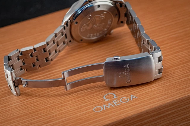 OMEGA 2023 Seamaster Diver Bleu No Wave 300M 212.30.41.20.03.001 Boîte et papiers