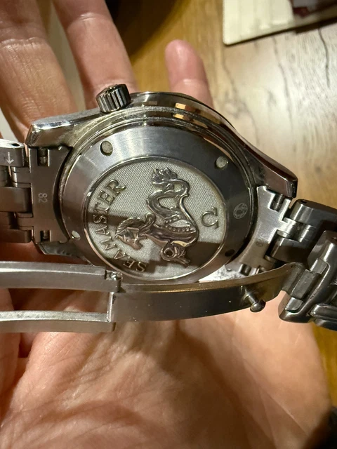 Montre Omega Seamaster Chrono Diver pour homme, noire - 213.30.42.40.01.001