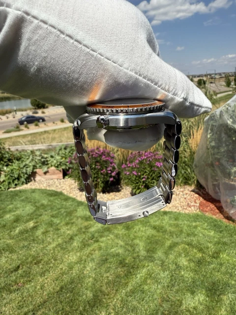 OMEGA Seamaster Planet Ocean 2208.50 Excellent état avec papiers