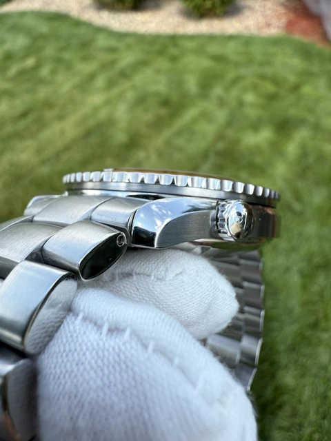 OMEGA Seamaster Planet Ocean 2208.50 Excellent état avec papiers