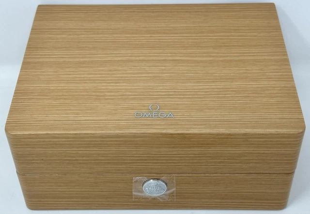 Montre Omega Seamaster Aqua Terra 150M GMT 43mm Chronomètre Automatique