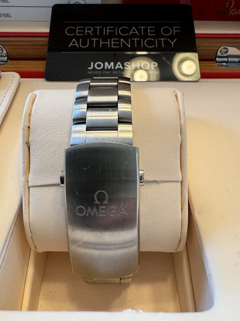 Montre automatique pour homme Omega Seamaster Planet Ocean 215.30.44.21.01.001