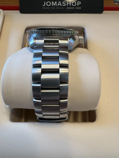 Montre automatique pour homme Omega Seamaster Planet Ocean 215.30.44.21.01.001