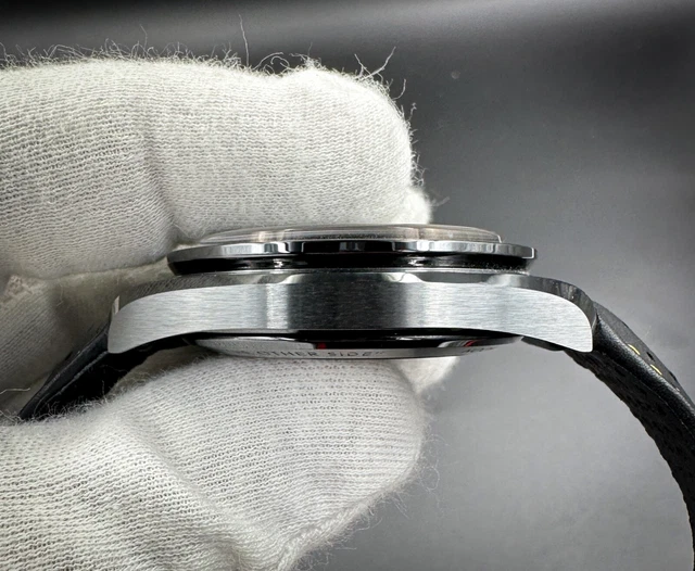 Omega Speedmaster Apollo 8 Dark Side of the Moon 311.92.44.30 Céramique - KIT COMPLET