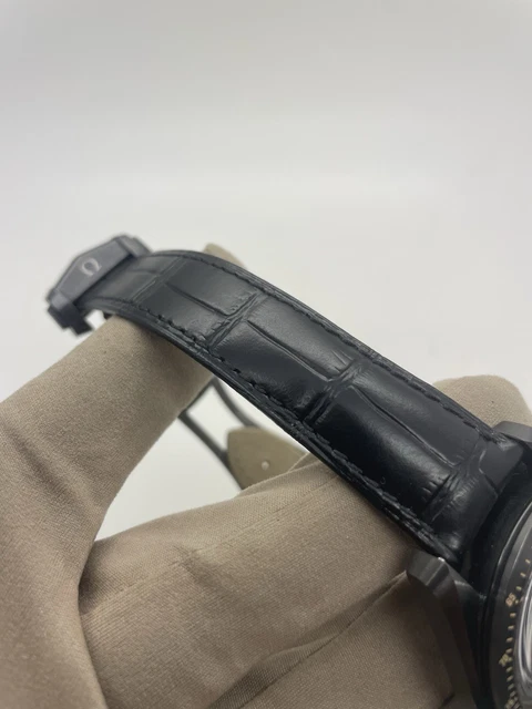 Omega Speedmaster Dark Side Of The Moon DSOTM 311.92.44.51.01.006 avec cartes