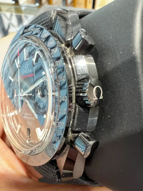 Omega Speedmaster Darkside of the Moon complète avec boîte et papiers