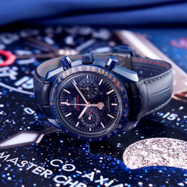 Omega Speedmaster Moonphase Céramique Cadran Bleu Aventurine - 304.93.44.52.03.002