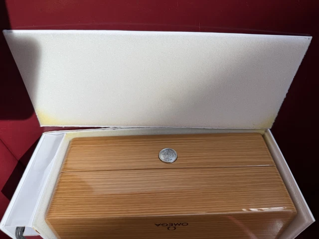 Omega Speedmaster Moonwatch Première montre Omega dans l'espace Édition limitée État neuf Portée deux fois