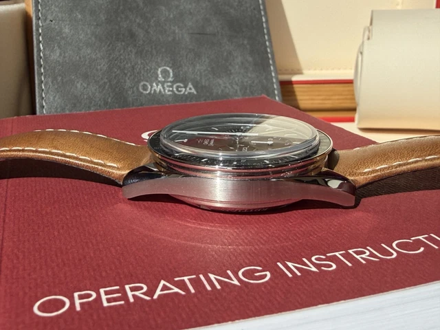 Omega Speedmaster Moonwatch Première montre Omega dans l'espace Édition limitée État neuf Portée deux fois