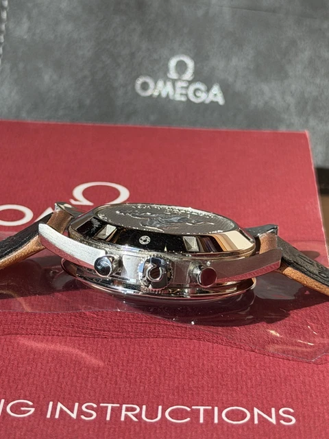 Omega Speedmaster Moonwatch Première montre Omega dans l'espace Édition limitée État neuf Portée deux fois