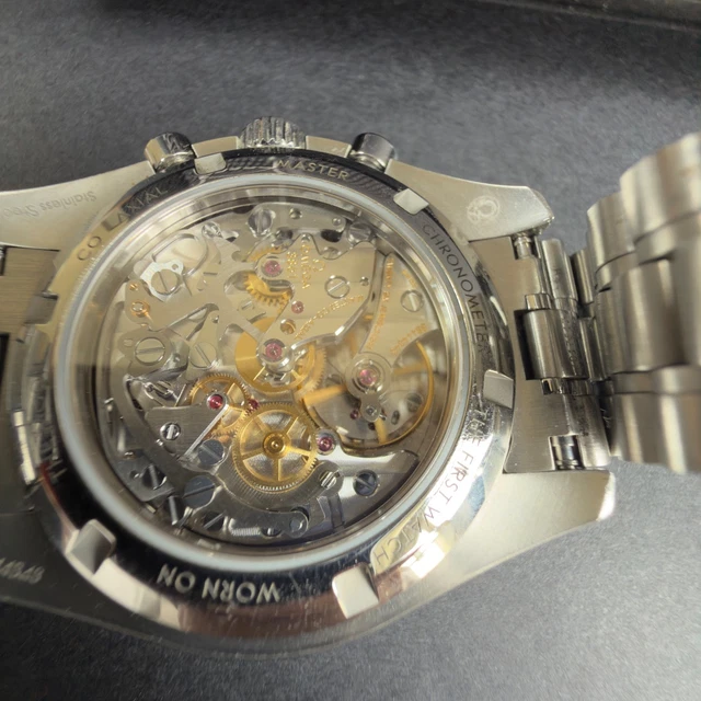 Omega Speedmaster Moonwatch Cadran Blanc 310.30.42.50.04.001 Coffret Complet 2025