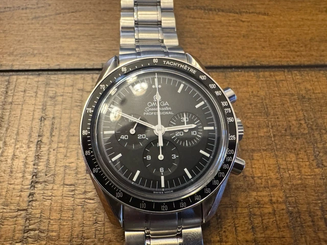 Omega Speedmaster Professional Moonwatch 42 mm 3570.50.00 Hesalite avec boîte et carte