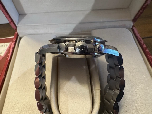 Omega Speedmaster Professional Moonwatch 42 mm 3570.50.00 Hesalite avec boîte et carte