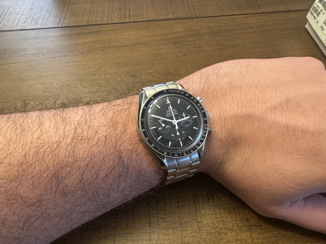 Omega Speedmaster Professional Moonwatch 42 mm 3570.50.00 Hesalite avec boîte et carte